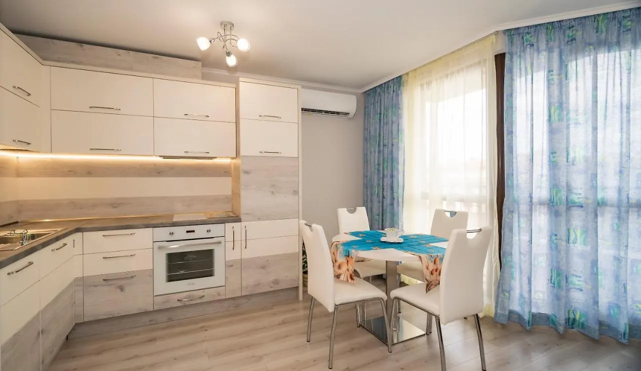 Bayview Deluxe Apartment 30 Burgas